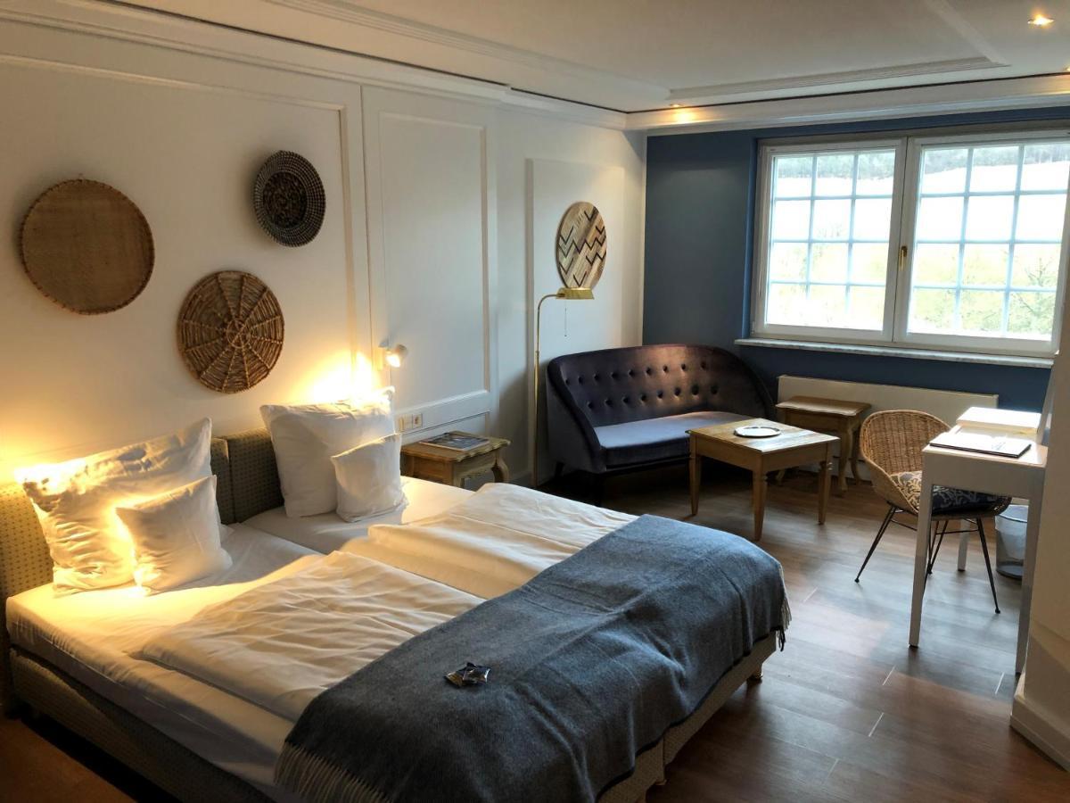 Hofgut Georgenthal Hotel Hohenstein Екстериор снимка