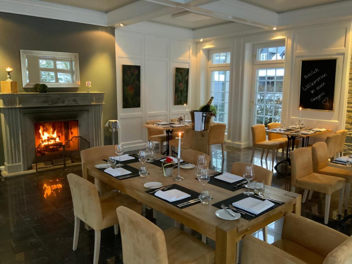 Hofgut Georgenthal Hotel Hohenstein Екстериор снимка