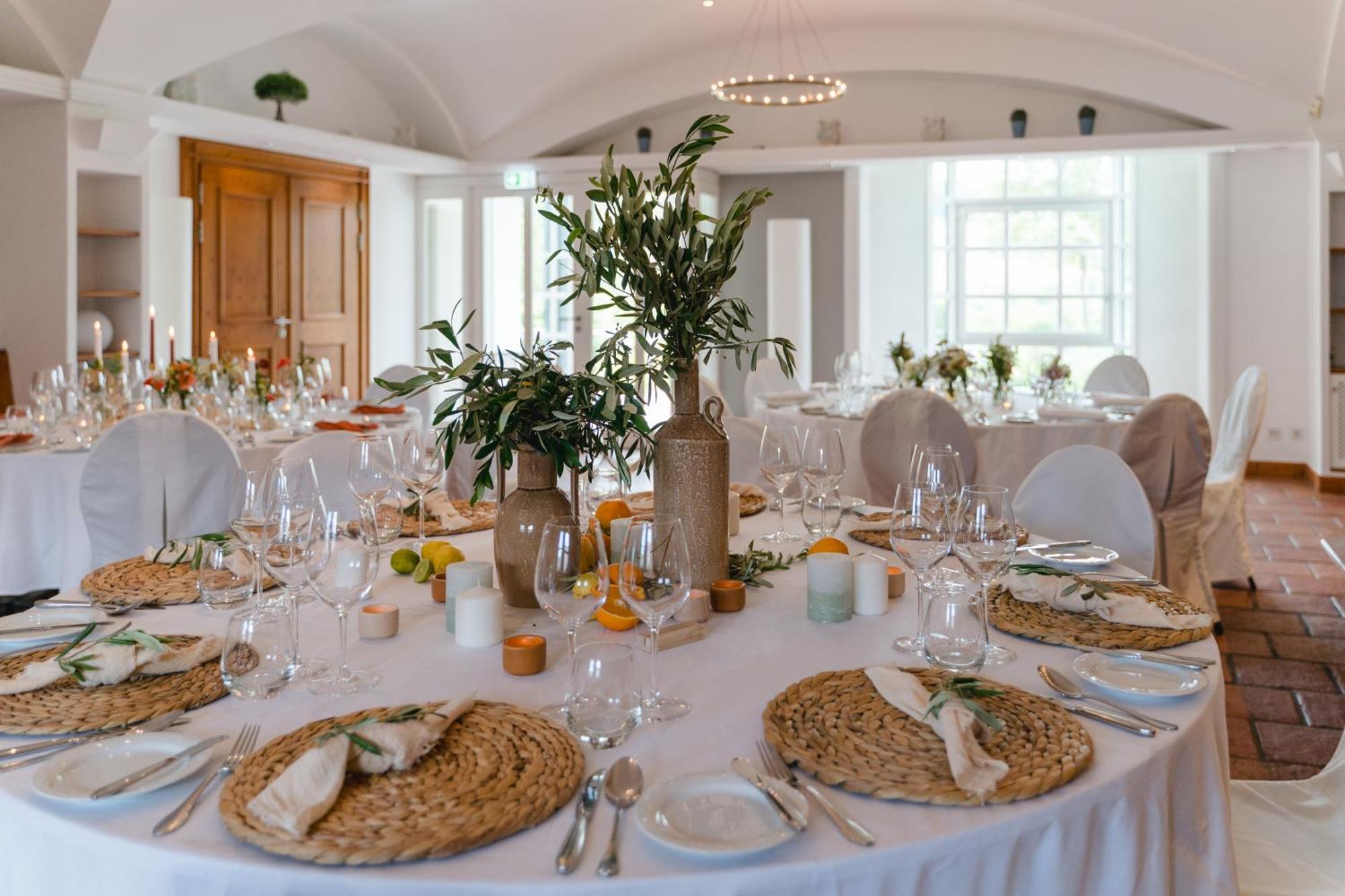 Hofgut Georgenthal Hotel Hohenstein Екстериор снимка
