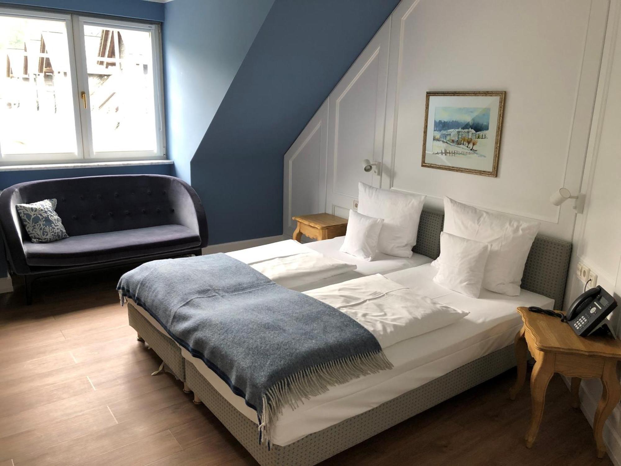 Hofgut Georgenthal Hotel Hohenstein Екстериор снимка