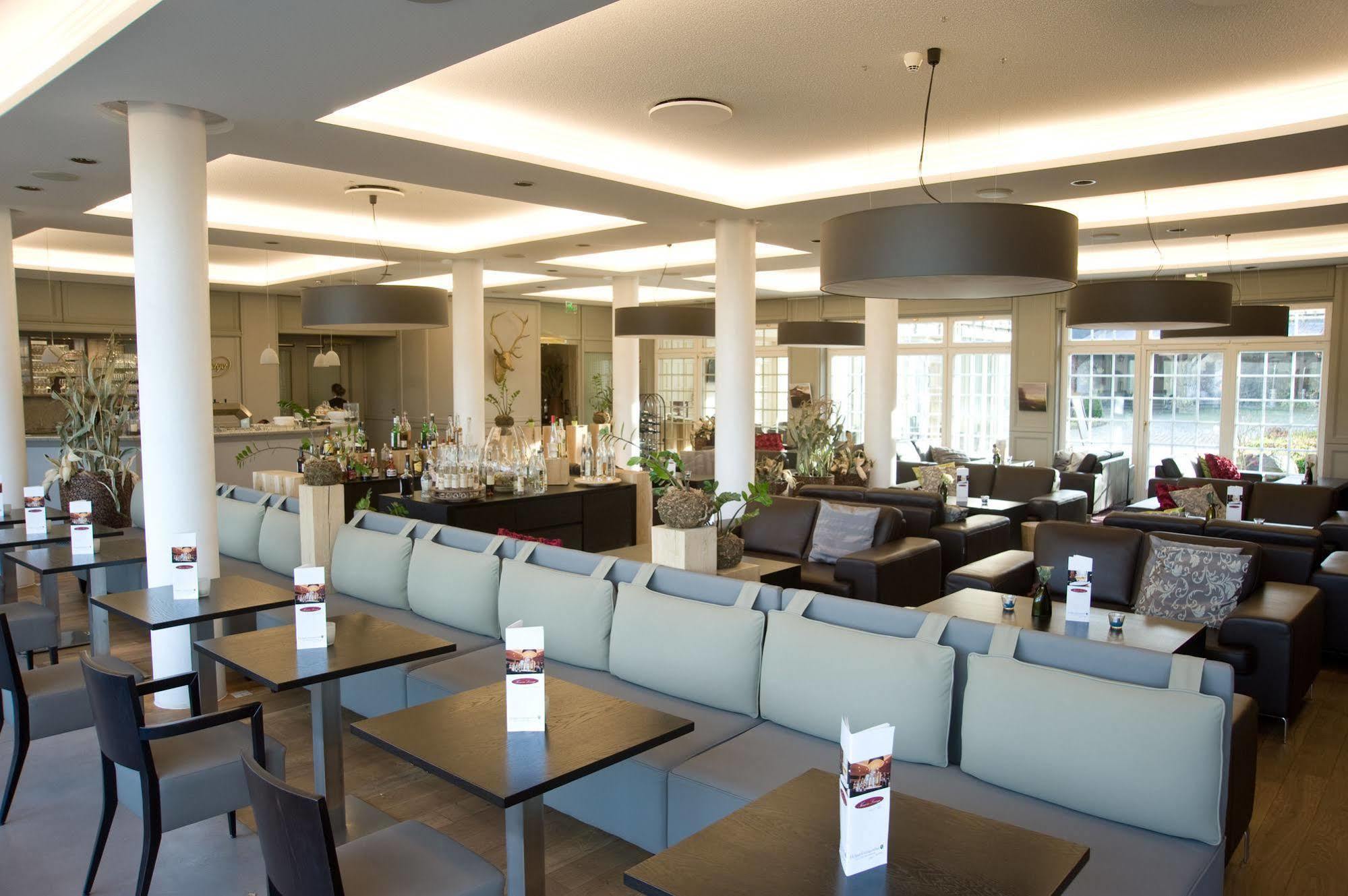 Hofgut Georgenthal Hotel Hohenstein Екстериор снимка
