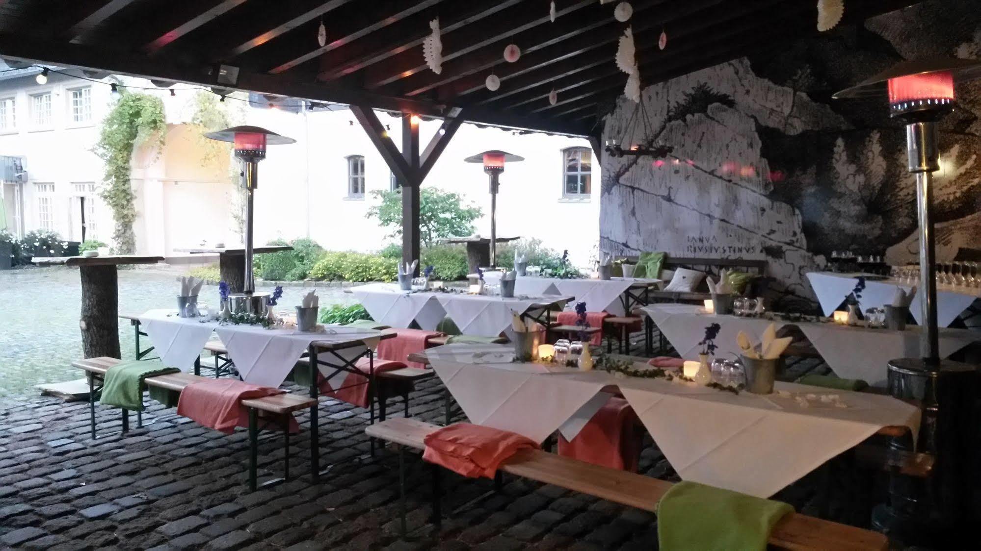 Hofgut Georgenthal Hotel Hohenstein Екстериор снимка