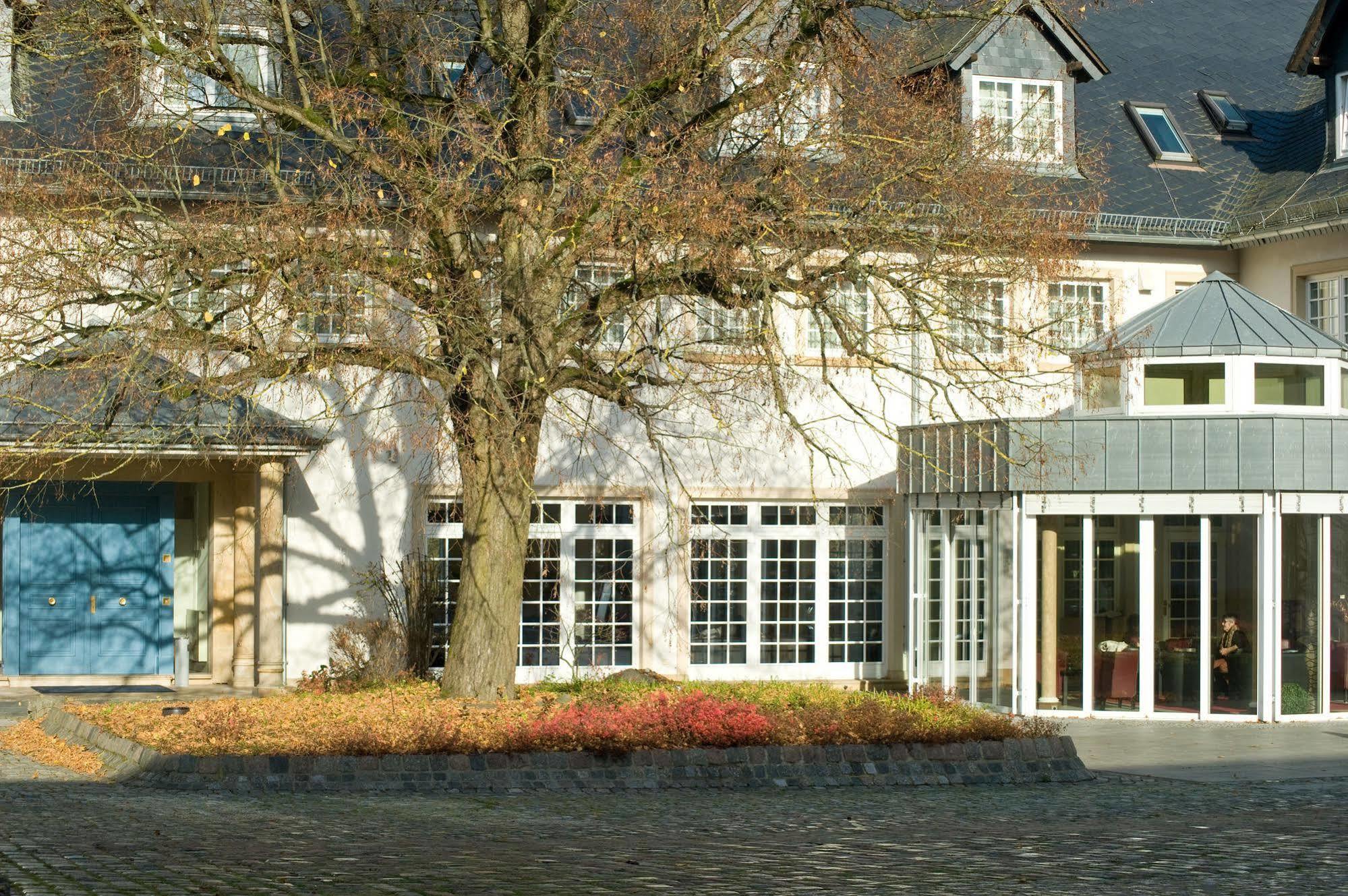 Hofgut Georgenthal Hotel Hohenstein Екстериор снимка