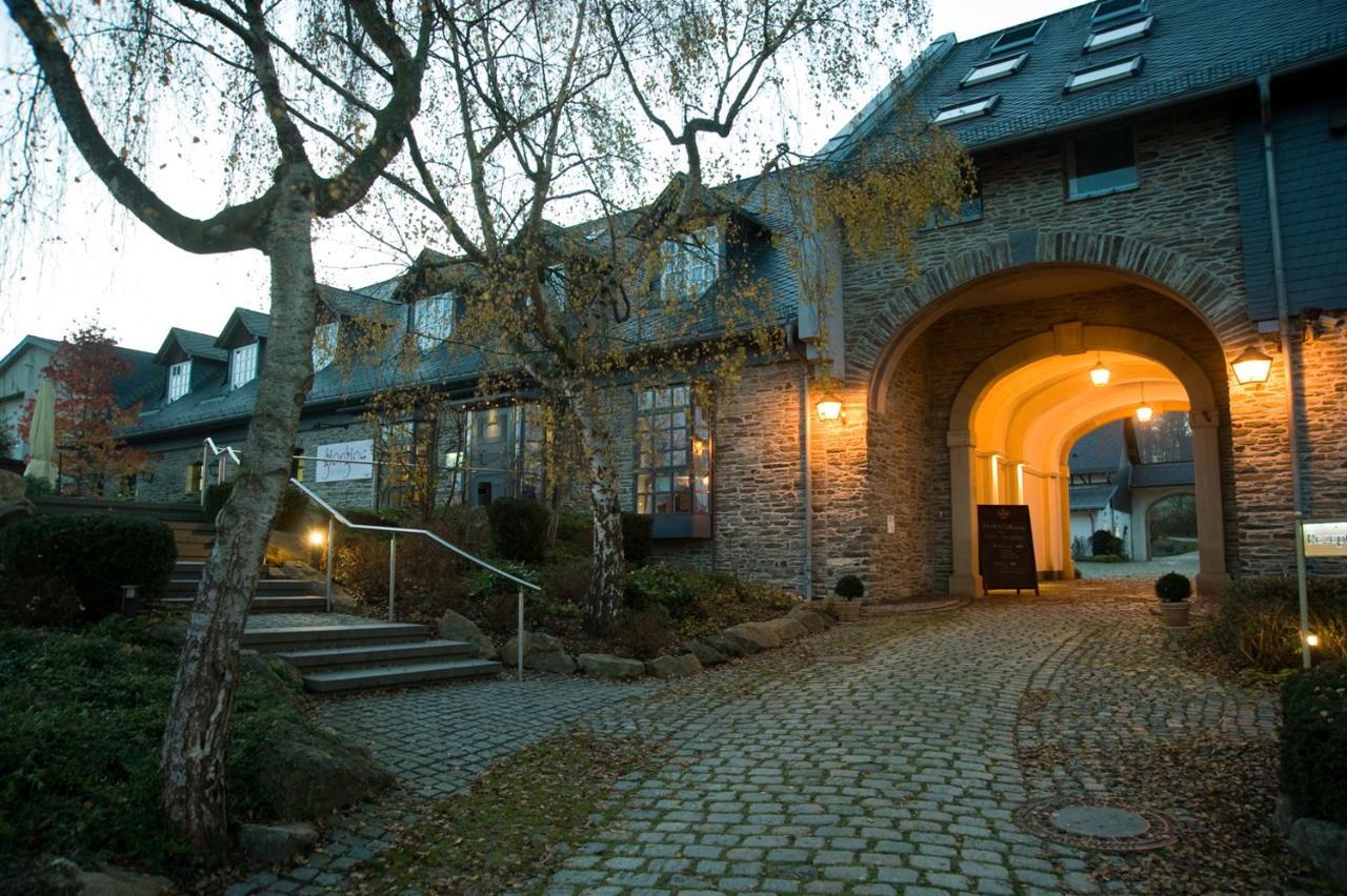 Hofgut Georgenthal Hotel Hohenstein Екстериор снимка